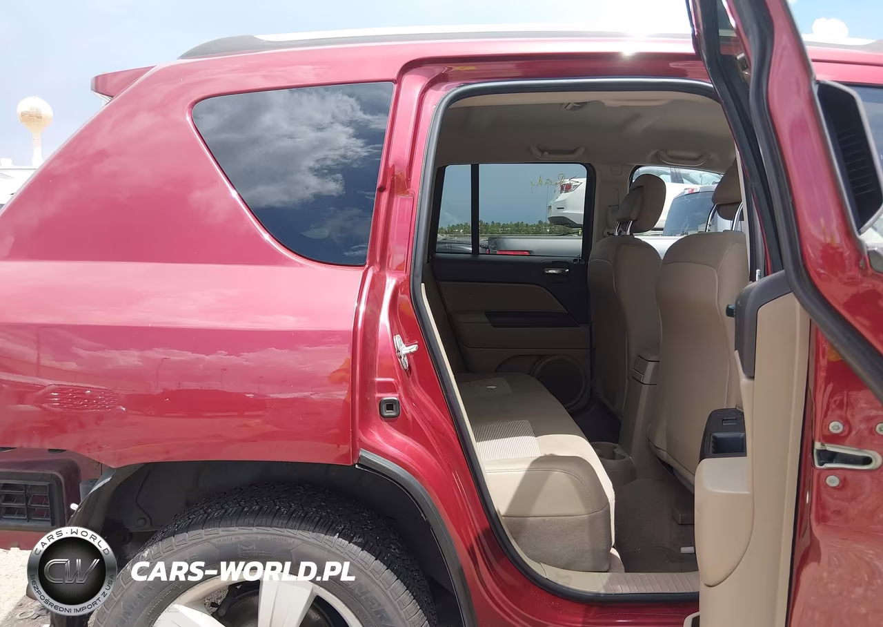 2014 Jeep Compass Sport VIN:1C4NJDBB1ED569707 - 8