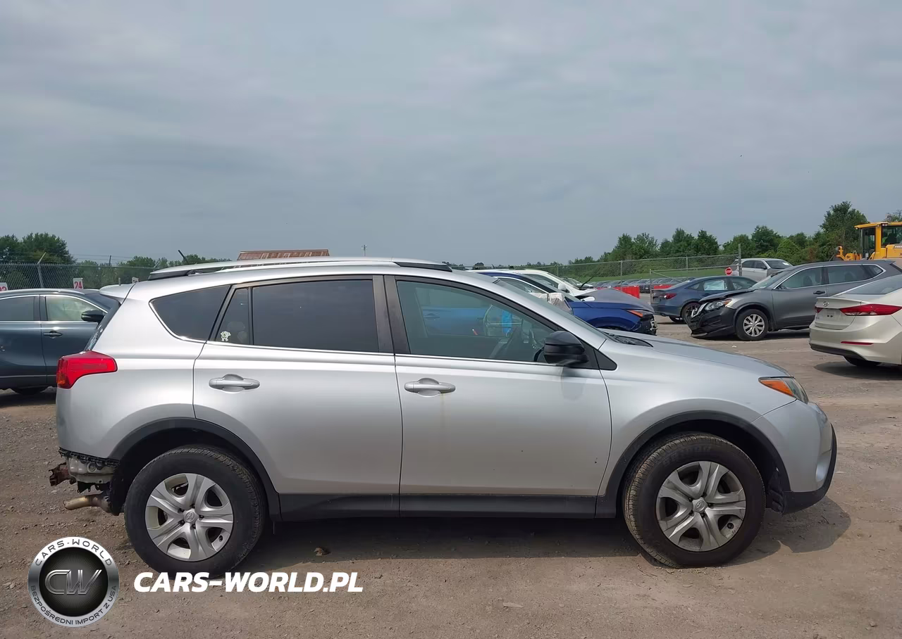 2015 Toyota Rav4 Le VIN:2T3BFREV9FW300821 - 13