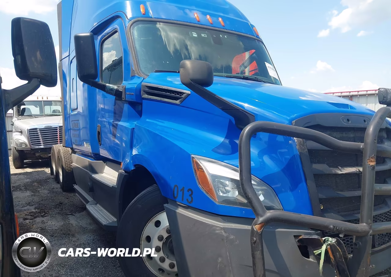 2020 Freightliner New Cascadia 126 VIN:3AKJHHDV8LSKY4995 - 13