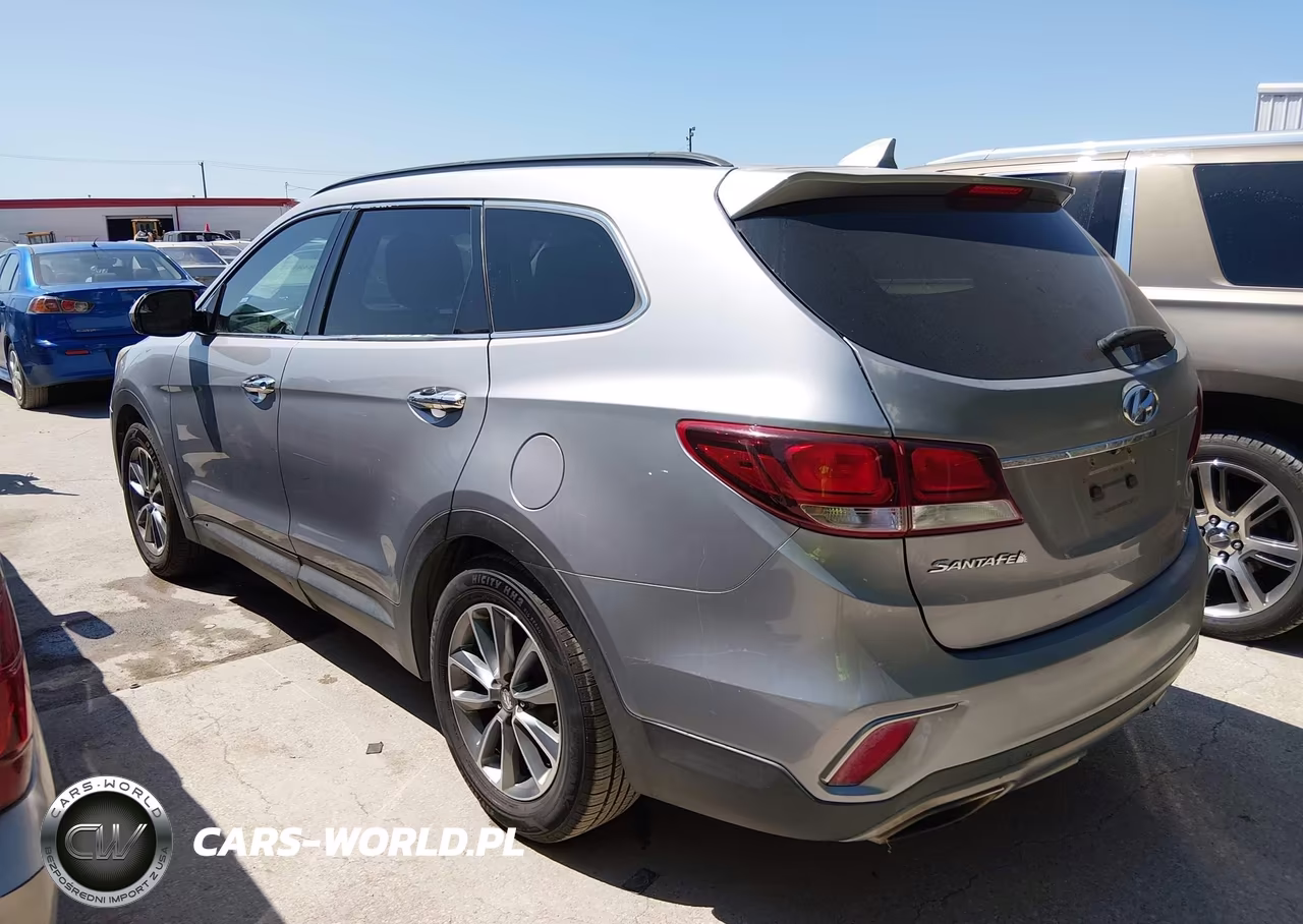 2018 Hyundai Santa Fe Se VIN:KM8SM4HF2JU293905 - 3