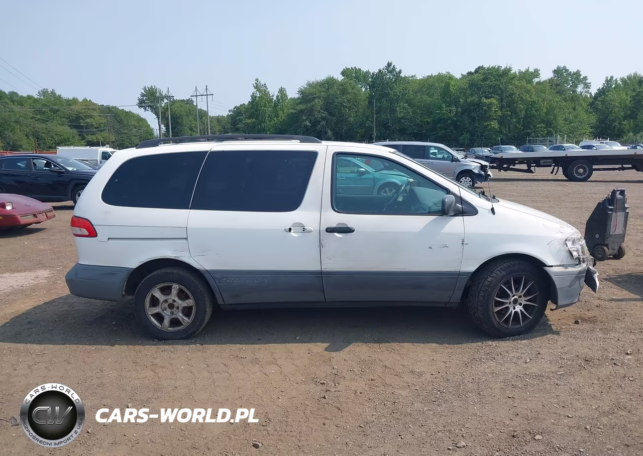 2002 Toyota Sienna Le VIN:4T3ZF13C62U496518 - 13