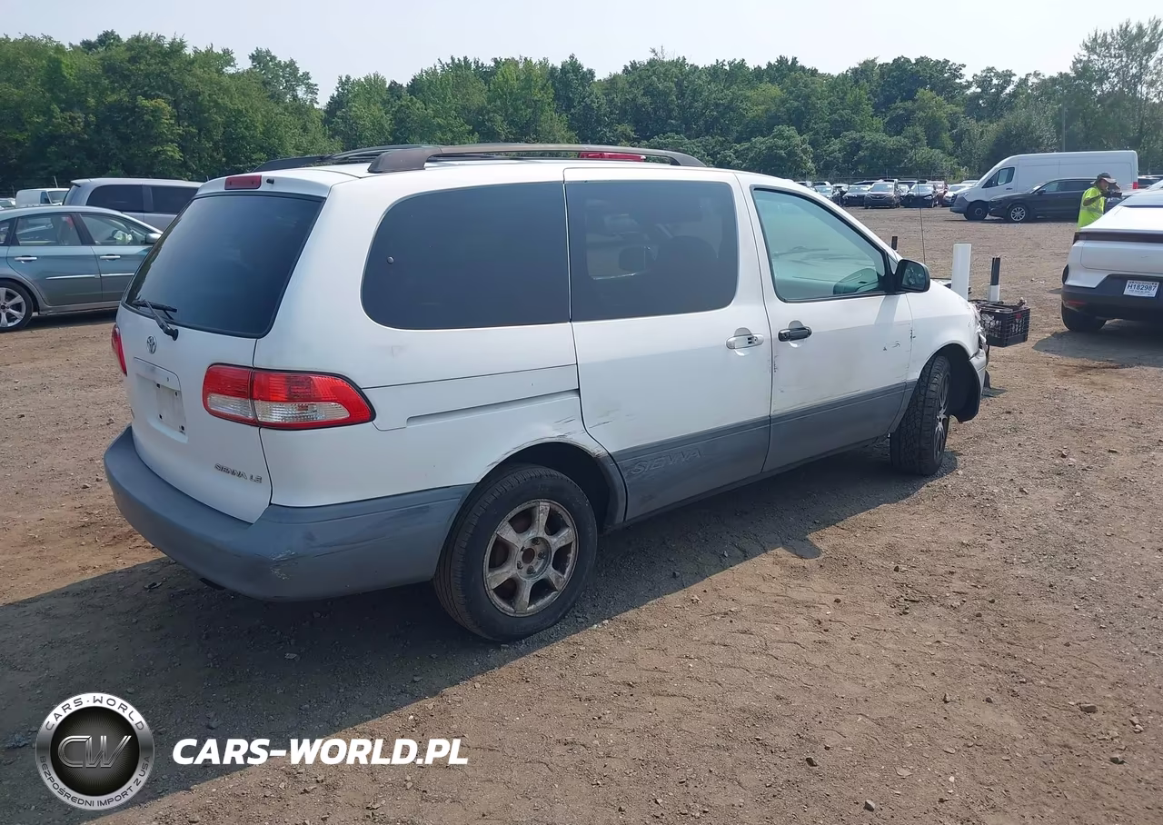 2002 Toyota Sienna Le VIN:4T3ZF13C62U496518 - 4