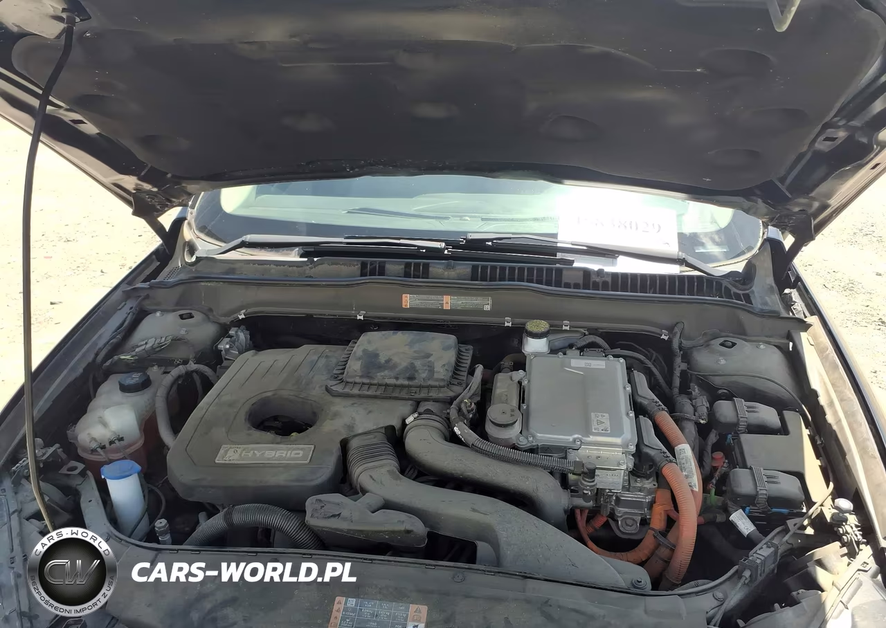2018 Ford Fusion Hybrid S VIN:3FA6P0UU8JR271611 - 10