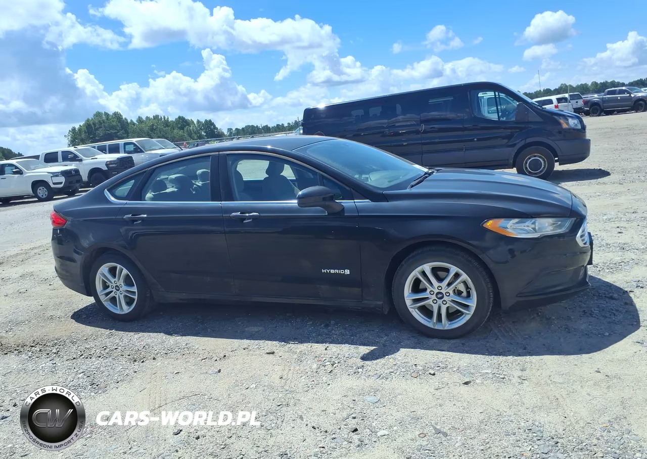 2018 Ford Fusion Hybrid S VIN:3FA6P0UU8JR271611 - 13