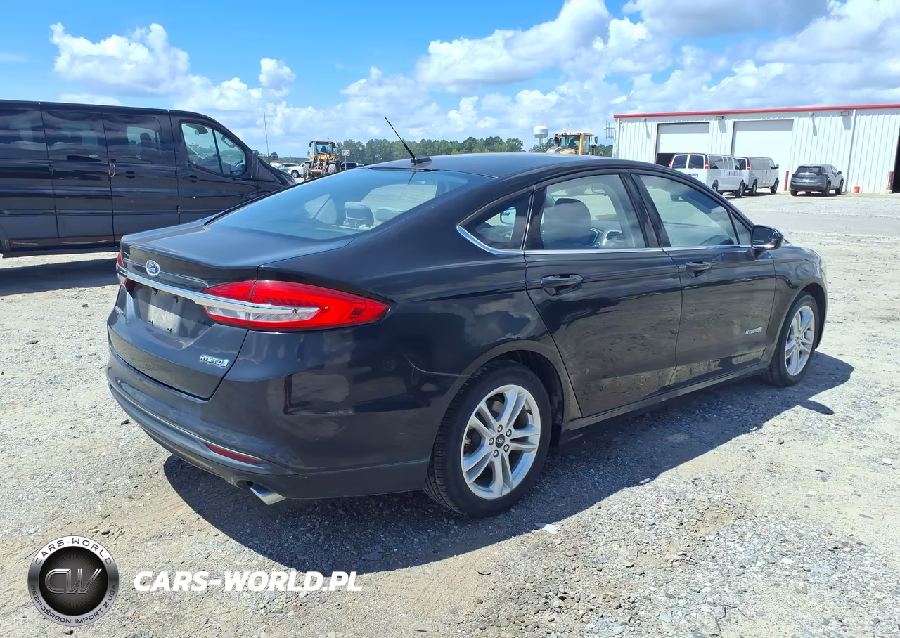 2018 Ford Fusion Hybrid S VIN:3FA6P0UU8JR271611 - 4