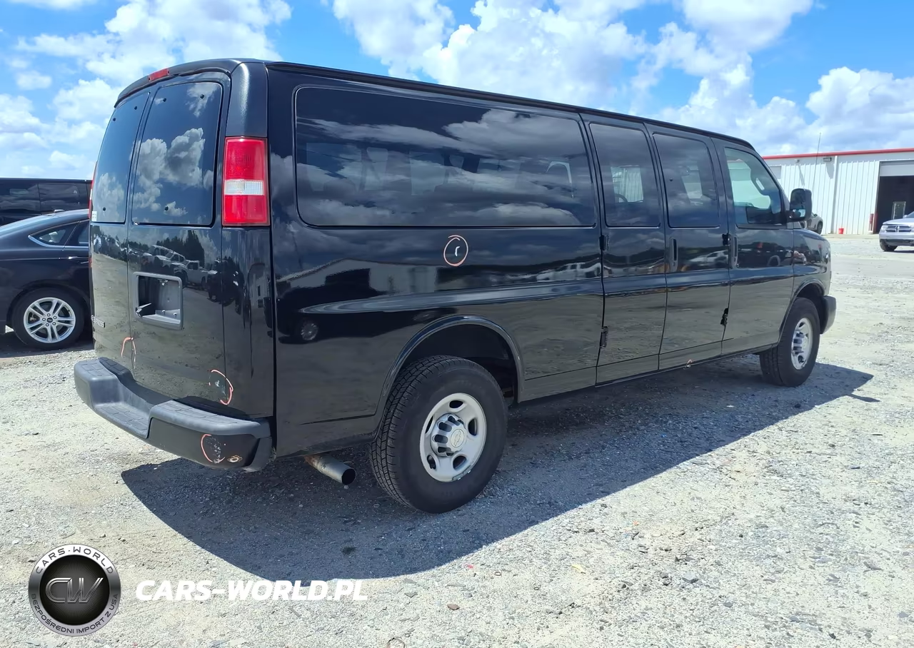 2019 Chevrolet Express 3500 Ls VIN:1GAZGNFG9K1274601 - 4