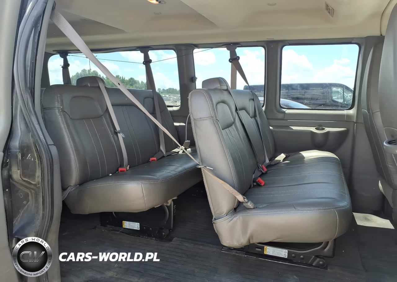 2019 Chevrolet Express 3500 Ls VIN:1GAZGNFG9K1274601 - 8