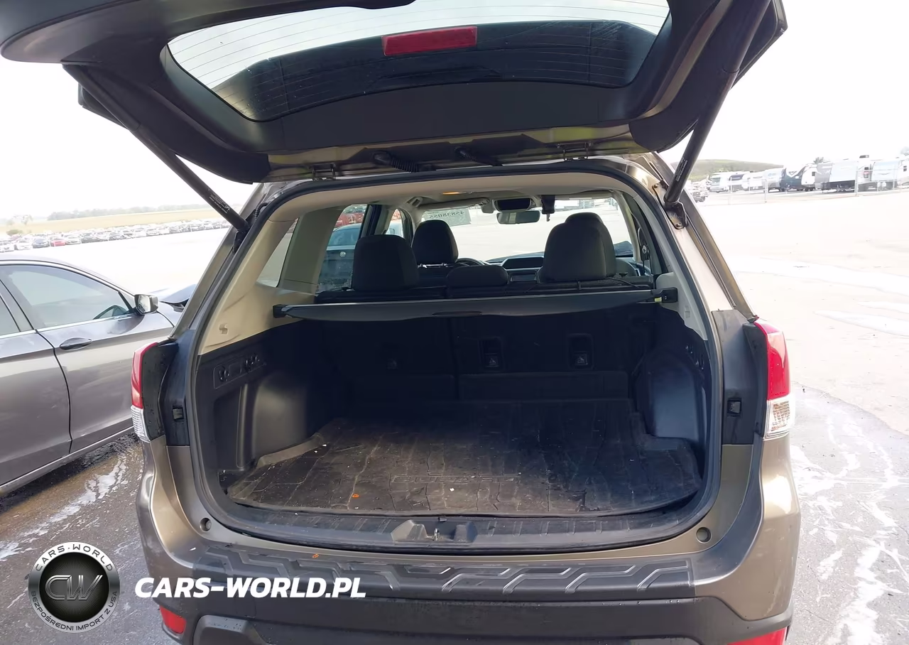 2021 Subaru Forester Premium VIN:JF2SKAJC7MH507231 - 17