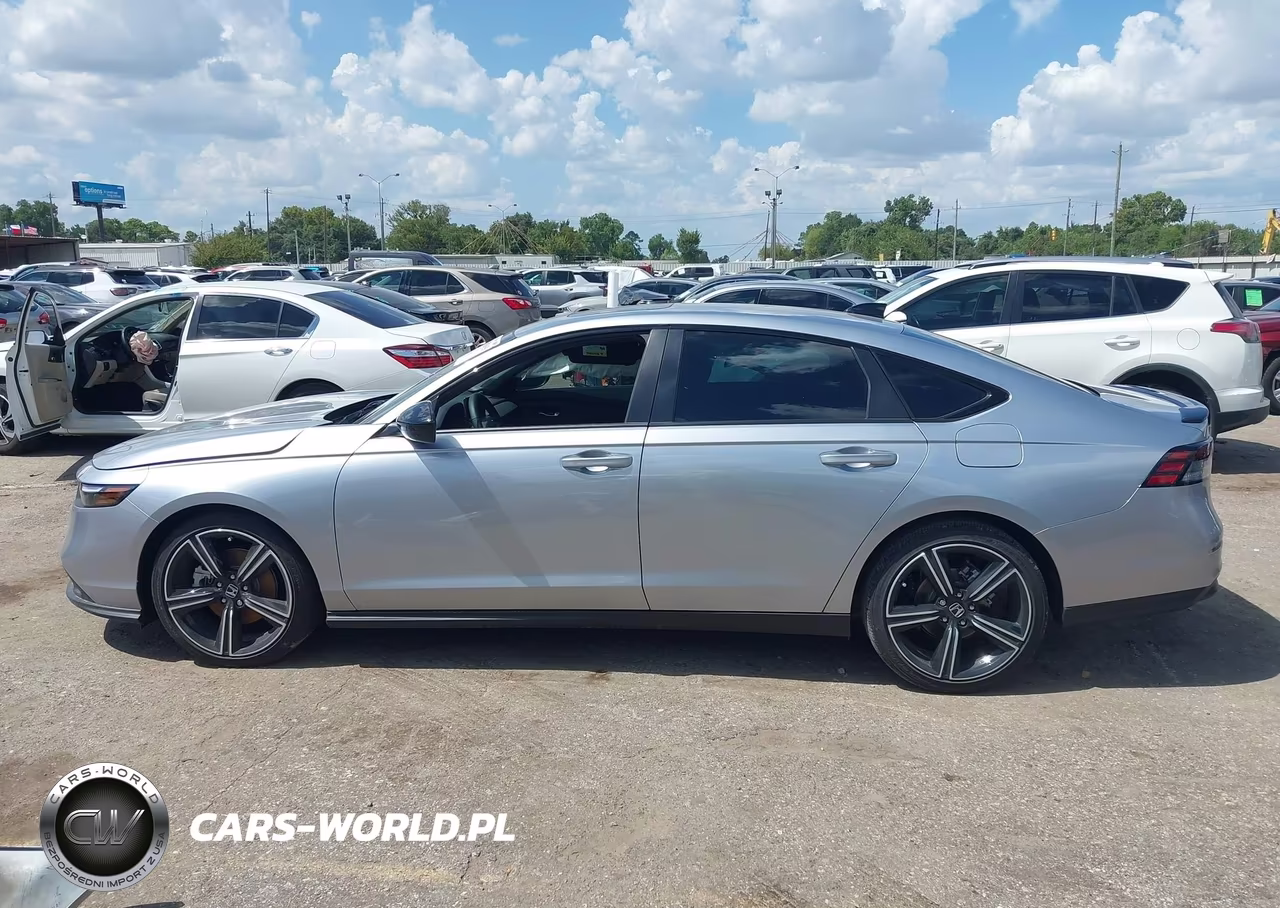 2026 Honda Accord Hybrid Sport VIN:1HGCY2F5XTA025038 - 14