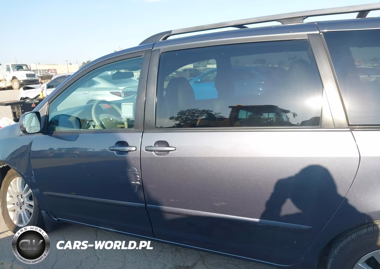 2010 Toyota Sienna Xle VIN:5TDDK4CC5AS032966 - 15