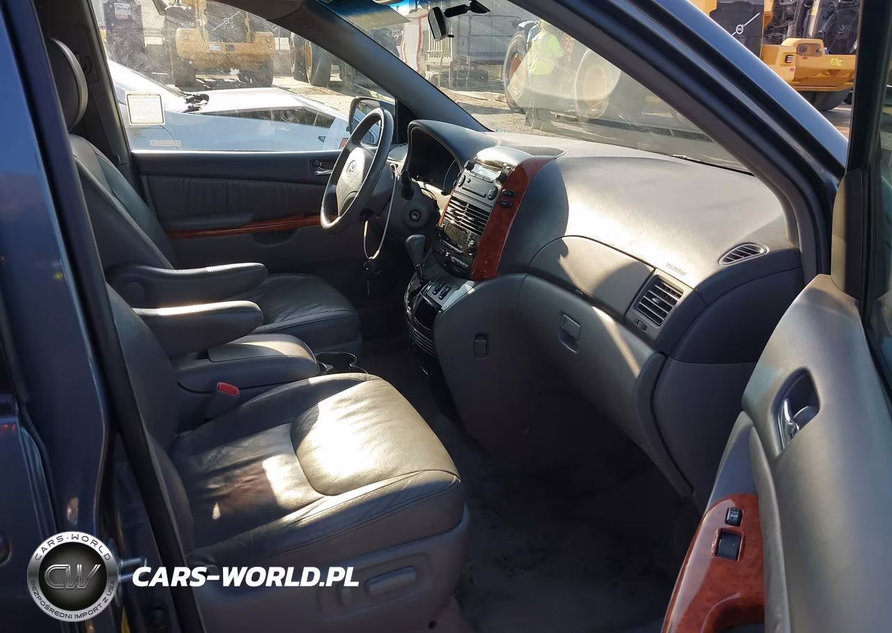 2010 Toyota Sienna Xle VIN:5TDDK4CC5AS032966 - 5