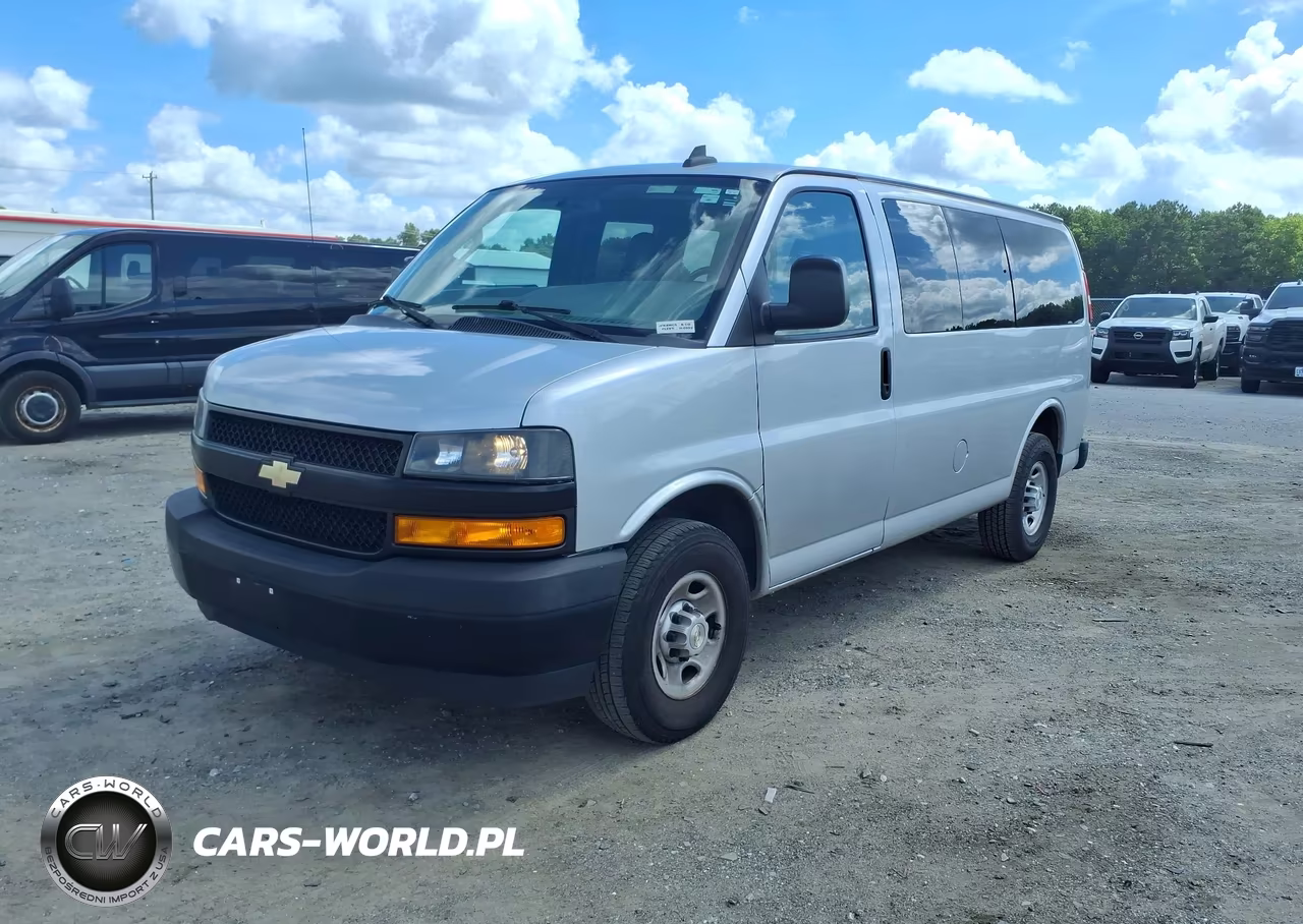 2020 Chevrolet Express Passenger Rwd 2500 Regular Wheelbase Ls VIN:1GAWGEFG4L1265552 - 2
