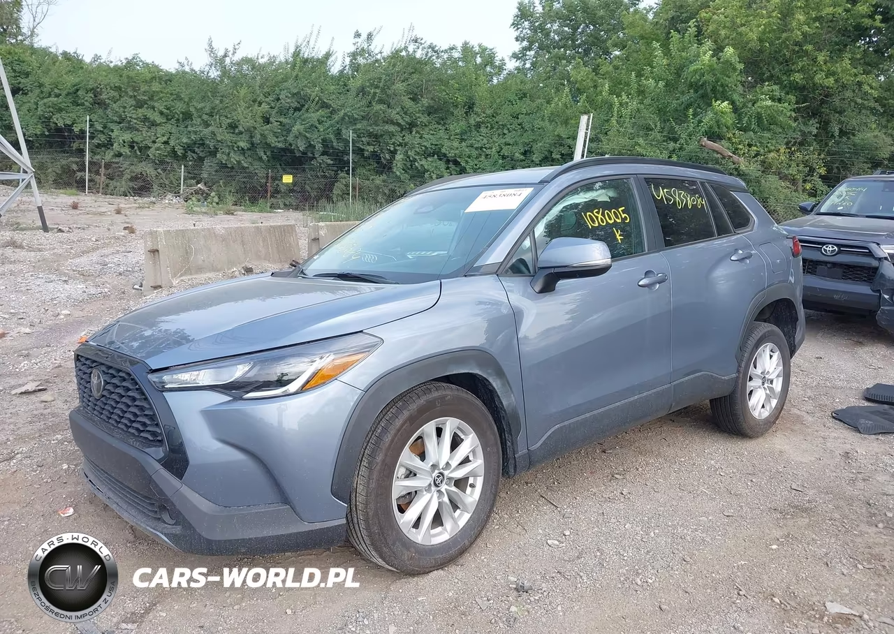 2024 Toyota Corolla Cross Le VIN:7MUCAABG8RV108005 - 2