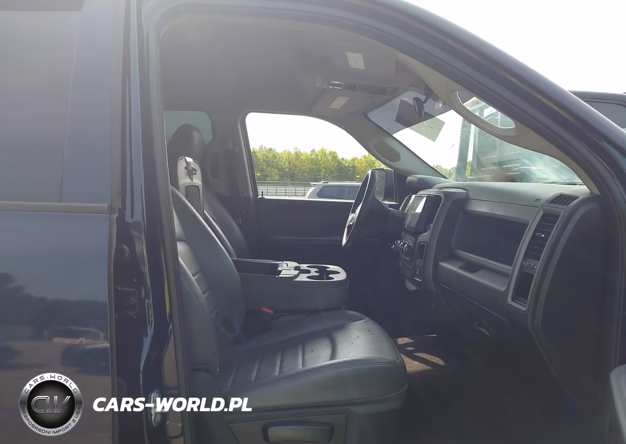 2019 Ram 1500 Classic Express 4X4 6'4 Box VIN:1C6RR7FT3KS508694 - 5