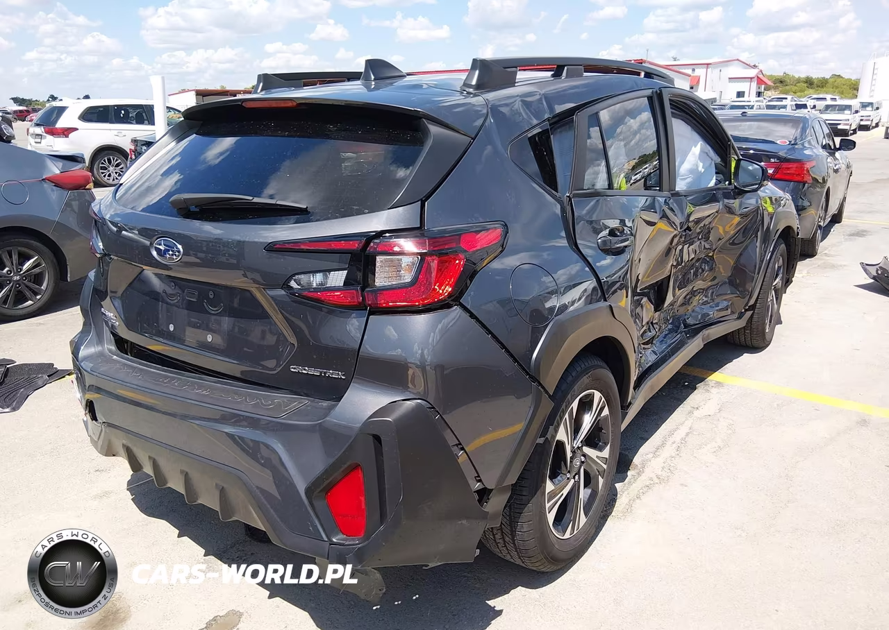 2024 Subaru Crosstrek Premium VIN:JF2GUADC4R8905676 - 4