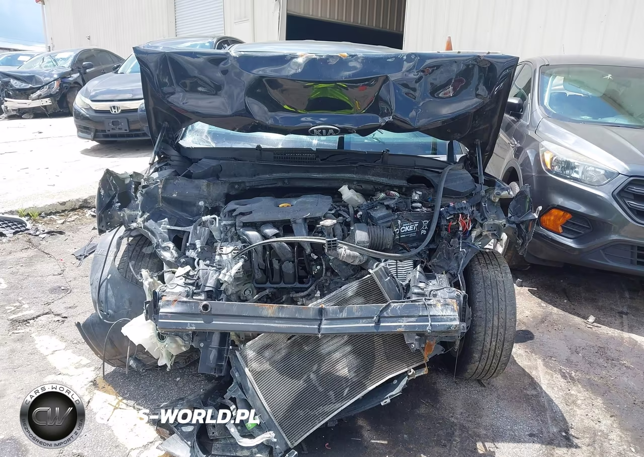 2021 Kia Soul S VIN:KNDJ23AU3M7737577 - 12