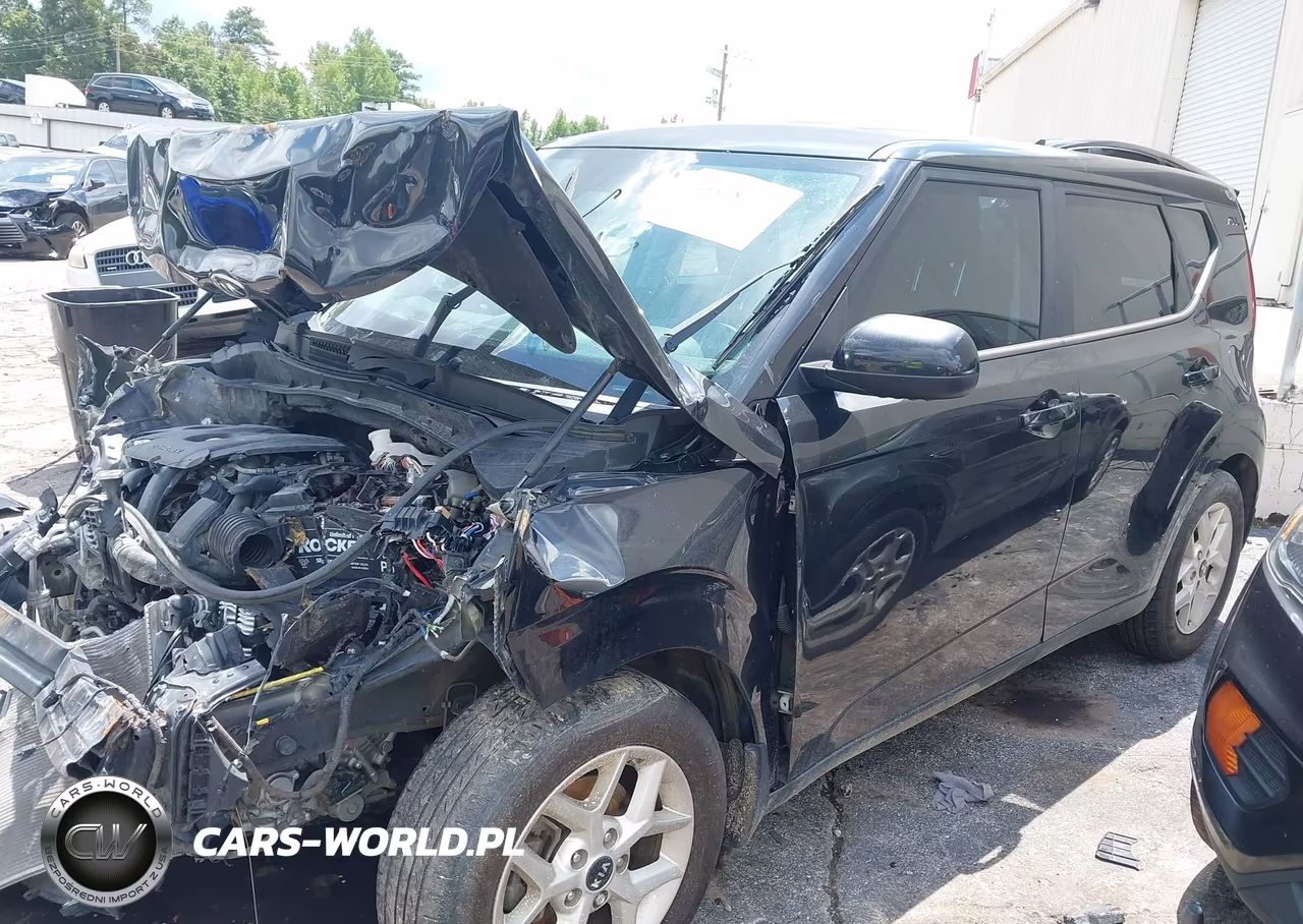 2021 Kia Soul S VIN:KNDJ23AU3M7737577 - 14