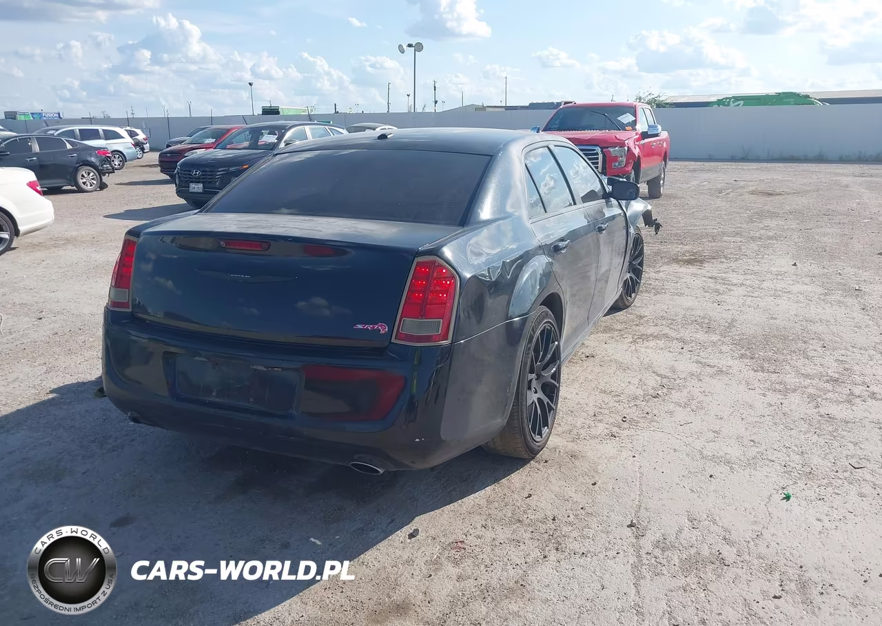 2013 Chrysler 300 300S VIN:2C3CCABG4DH728267 - 4