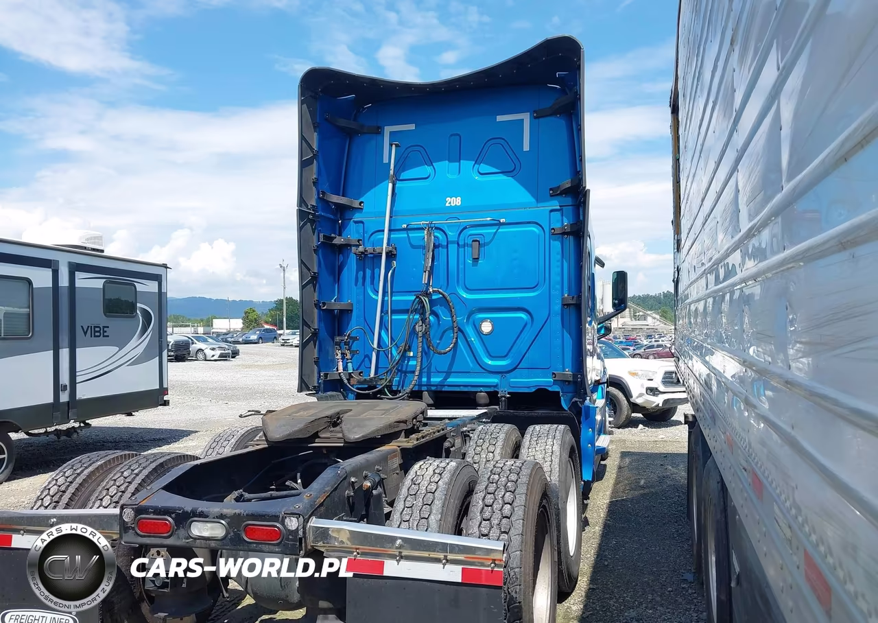 2023 Freightliner New Cascadia 126 VIN:3AKJHHDR8PSUL8324 - 4