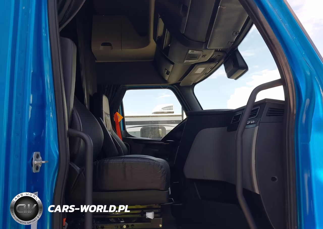 2023 Freightliner New Cascadia 126 VIN:3AKJHHDR8PSUL8324 - 7