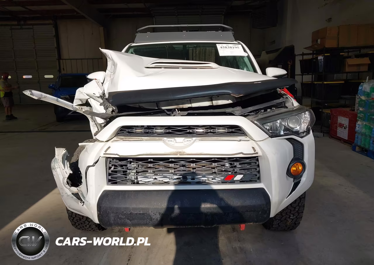 2018 Toyota 4Runner Trd Off Road Premium VIN:JTEBU5JR4J5593191 - 12
