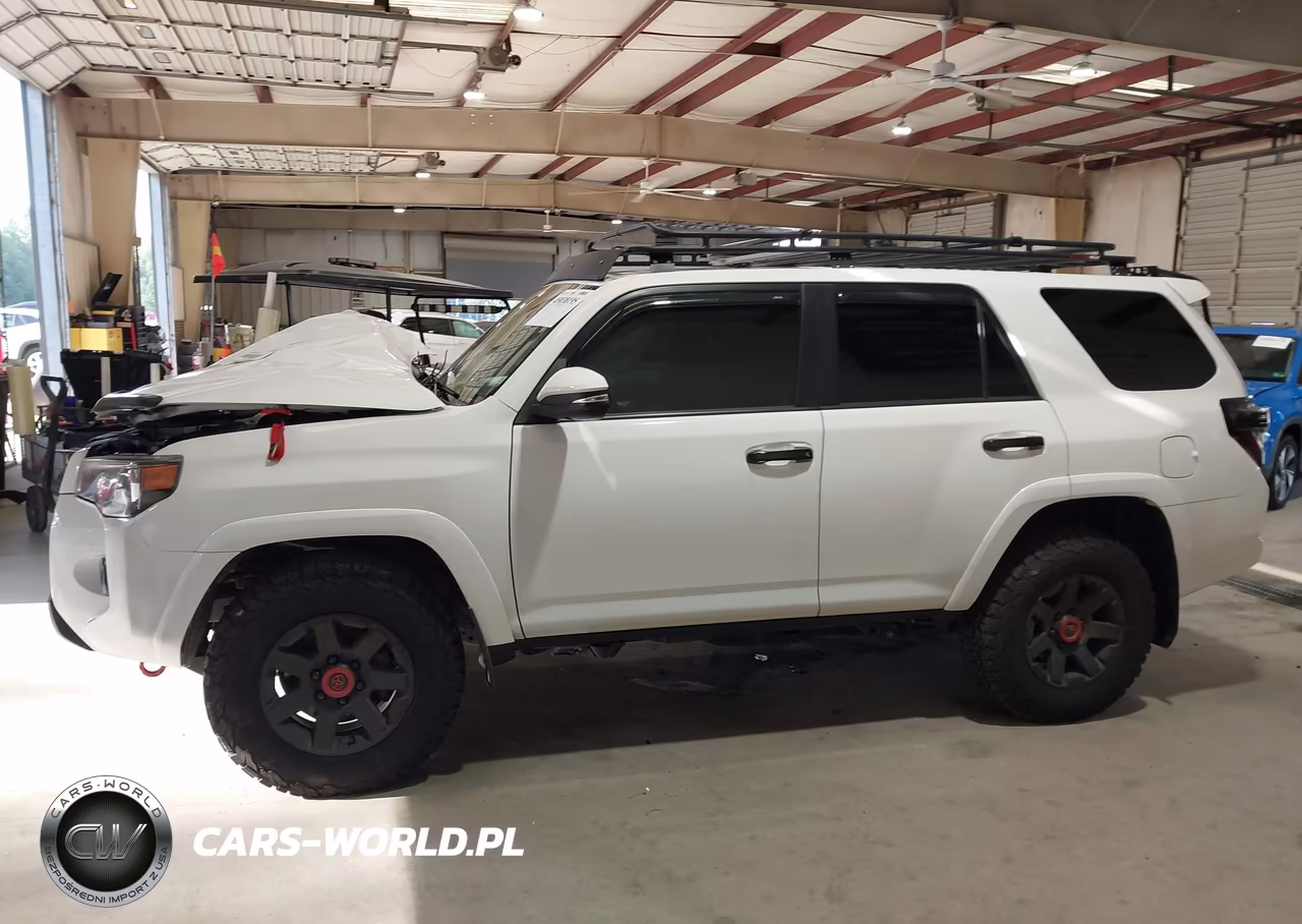 2018 Toyota 4Runner Trd Off Road Premium VIN:JTEBU5JR4J5593191 - 14