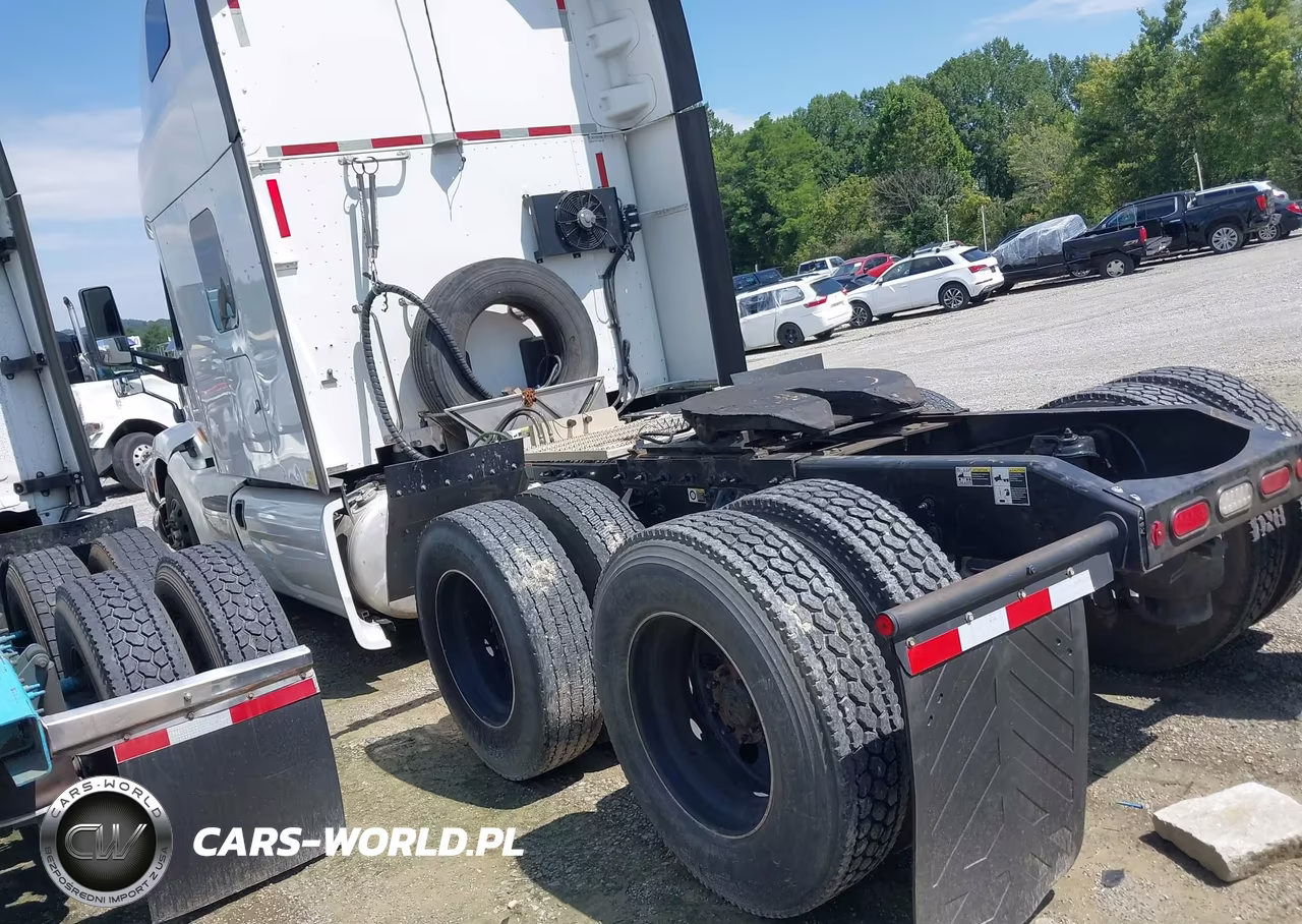 2022 Peterbilt 579 VIN:1XPBD49X4ND756479 - 3