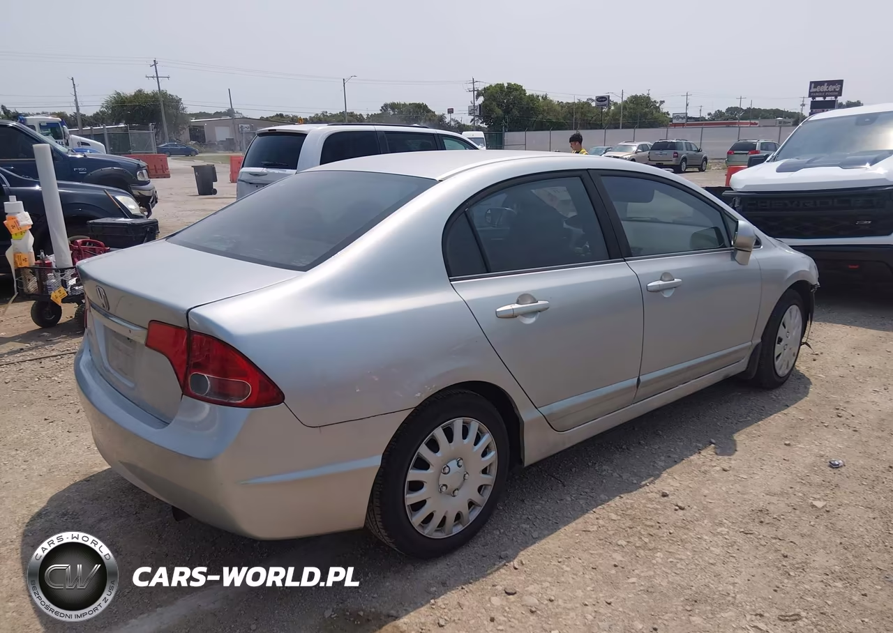 2008 Honda Civic Lx VIN:1HGFA16528L109250 - 4