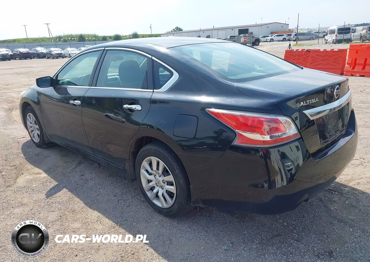 2015 Nissan Altima 2.5 S VIN:1N4AL3AP4FC103895 - 3