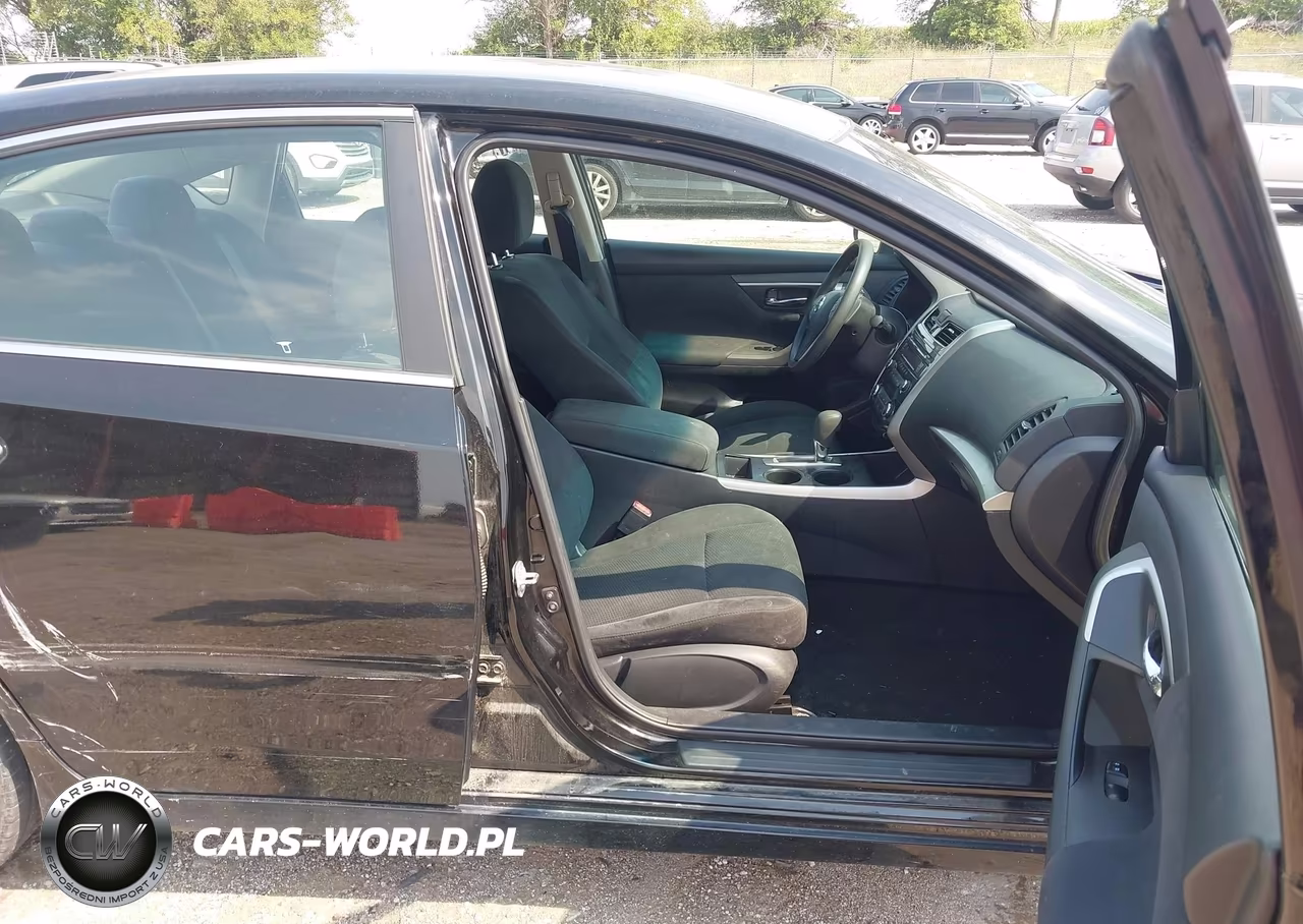 2015 Nissan Altima 2.5 S VIN:1N4AL3AP4FC103895 - 5