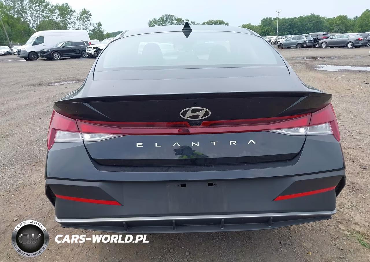 2025 Hyundai Elantra Sel Sport VIN:KMHLM4DGXSU044210 - 16