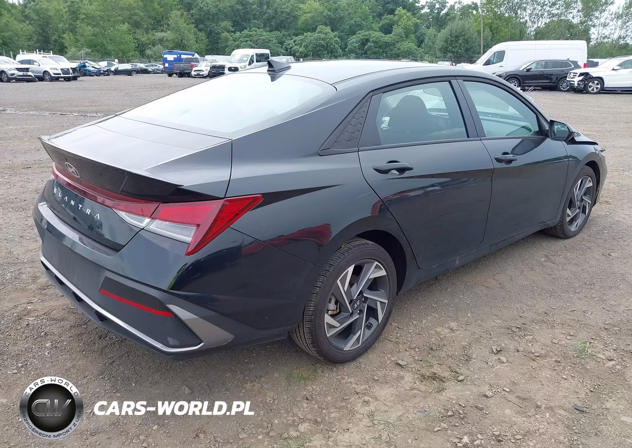 2025 Hyundai Elantra Sel Sport VIN:KMHLM4DGXSU044210 - 4