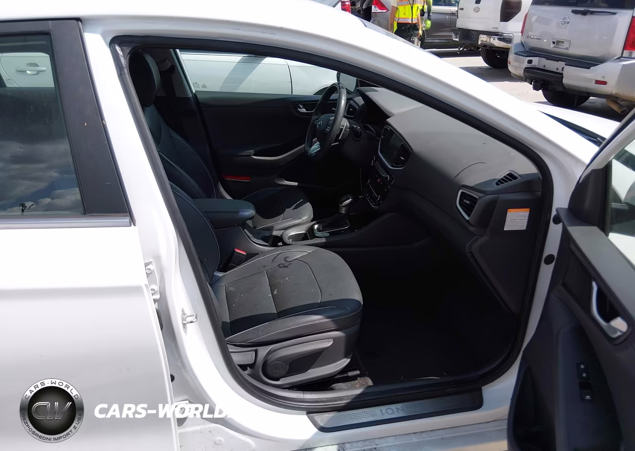 2019 Hyundai Ioniq Hybrid Limited VIN:KMHC85LC9KU115826 - 5