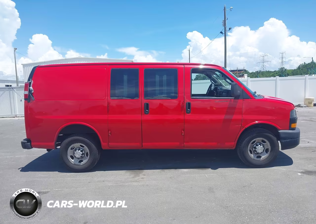 2018 Chevrolet Express 2500 Work Van VIN:1GCWGAFP9J1246007 - 13