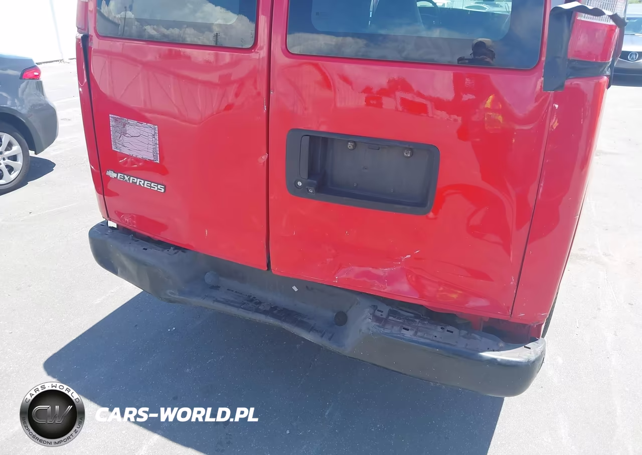 2018 Chevrolet Express 2500 Work Van VIN:1GCWGAFP9J1246007 - 19
