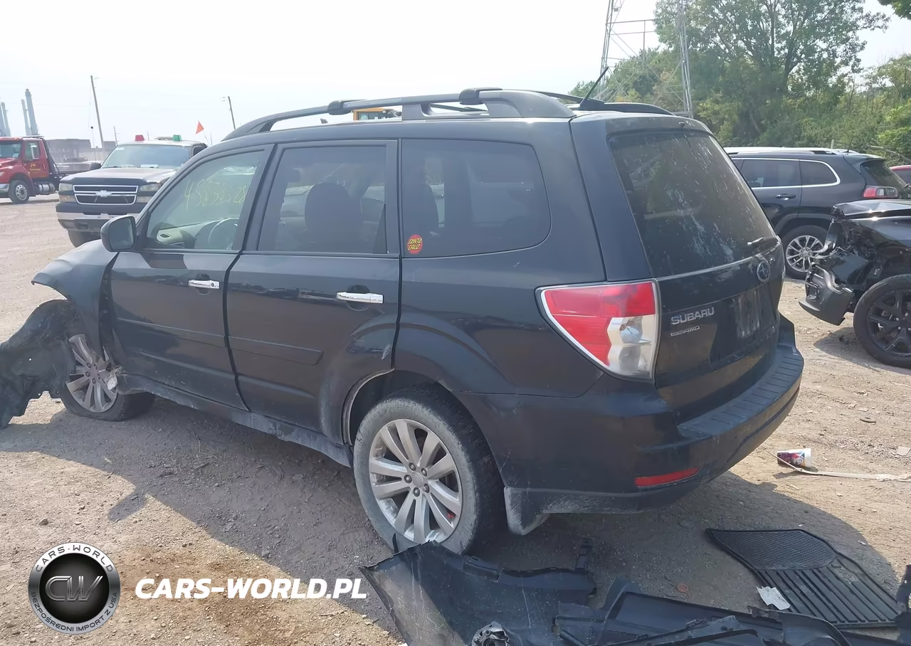 2013 Subaru Forester 2.5X Limited VIN:JF2SHAEC6DH403547 - 3