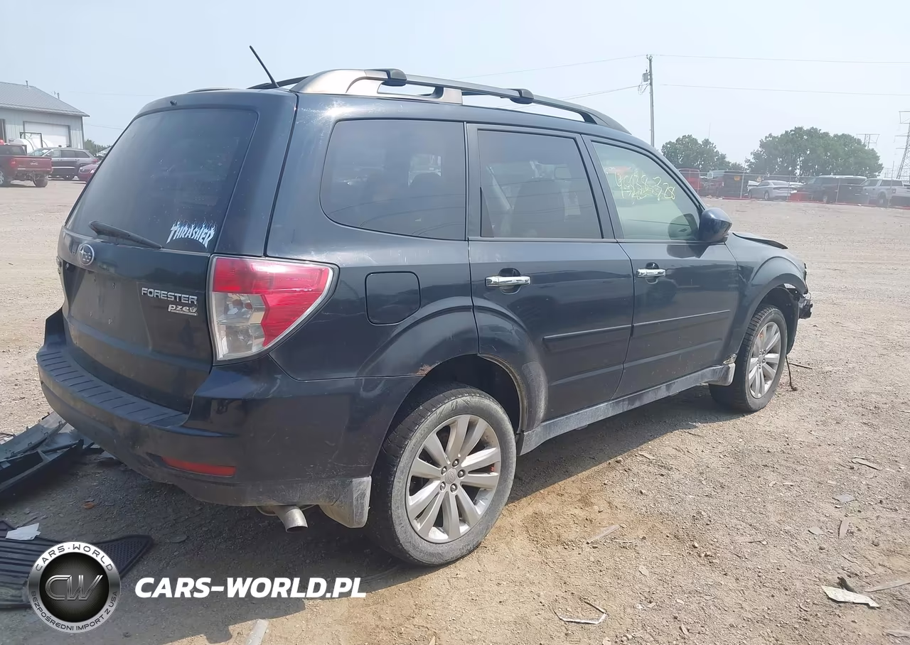 2013 Subaru Forester 2.5X Limited VIN:JF2SHAEC6DH403547 - 4