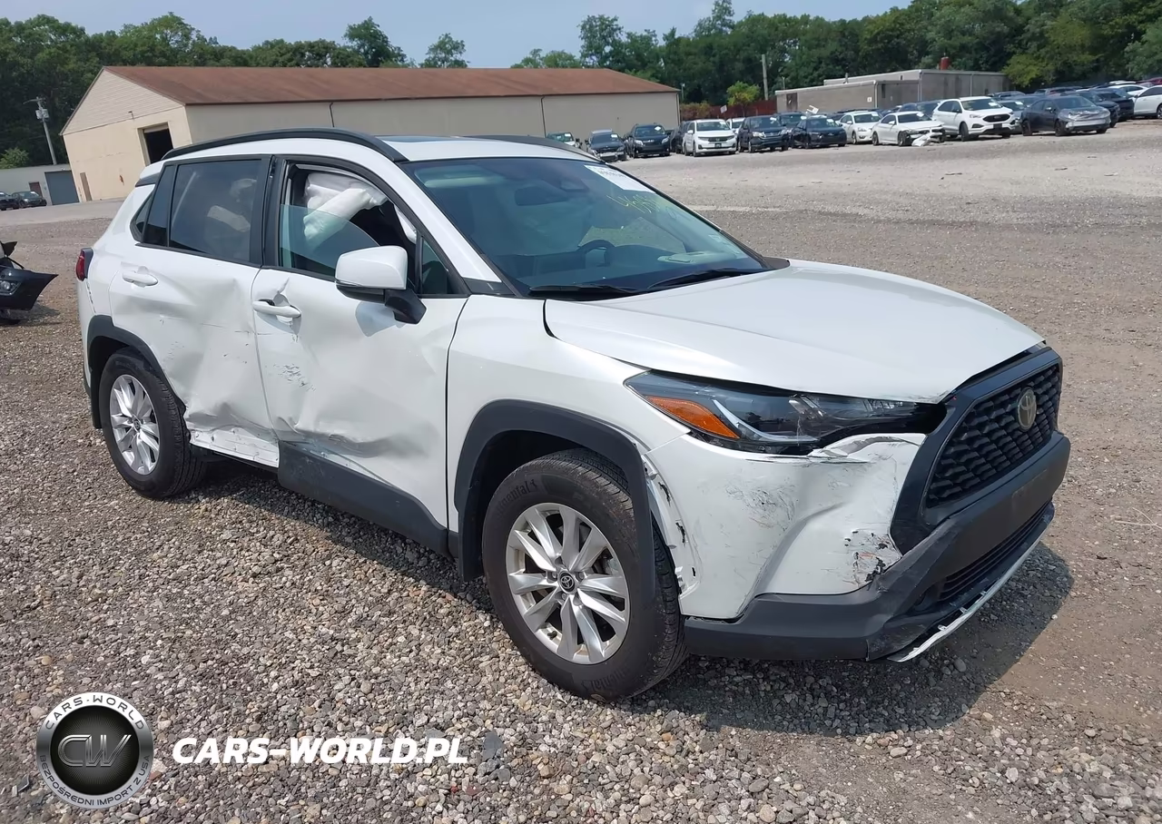 2023 Toyota Corolla Cross Le – zdjęcie 1 z 16
