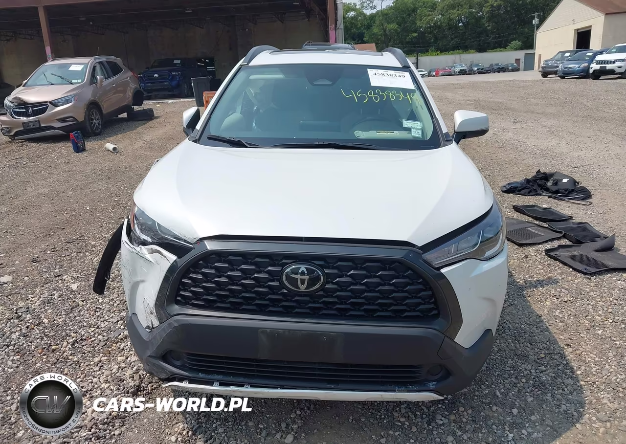 2023 Toyota Corolla Cross Le VIN:7MUBAABG4PV052590 - 12