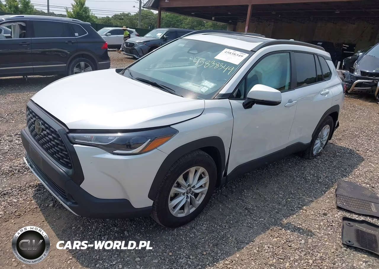 2023 Toyota Corolla Cross Le VIN:7MUBAABG4PV052590 - 2