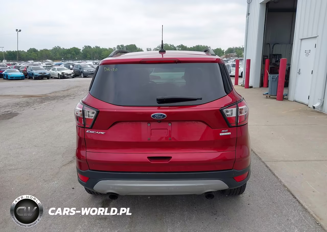 2018 Ford Escape Se VIN:1FMCU9GD1JUD15667 - 17