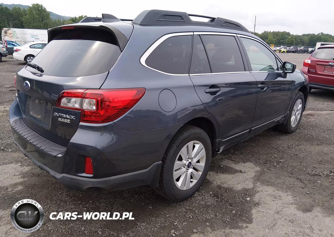2017 Subaru Outback 2.5I Premium VIN:4S4BSADCXH3341828 - 4