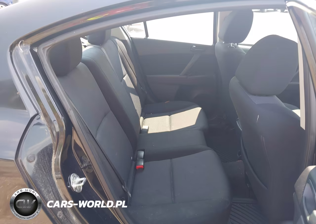 2011 Mazda Mazda3 I Sport VIN:JM1BL1UG0B1438141 - 8