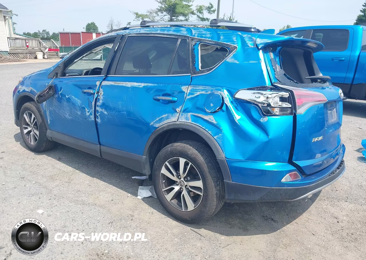 2017 Toyota Rav4 Xle VIN:JTMRFREVXHJ122868 - 3