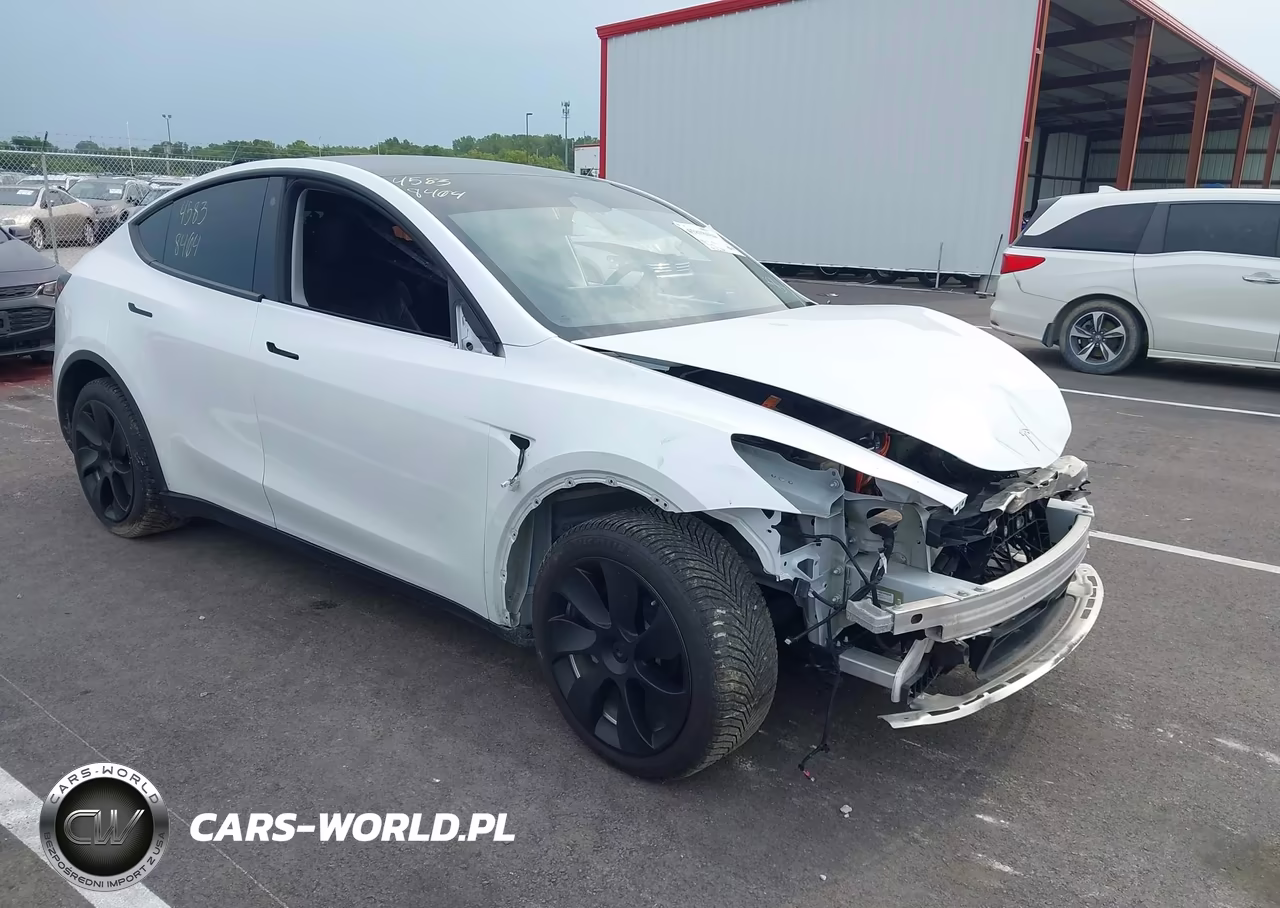 2022 Tesla Model Y Long Range Dual Motor All-Wheel Drive