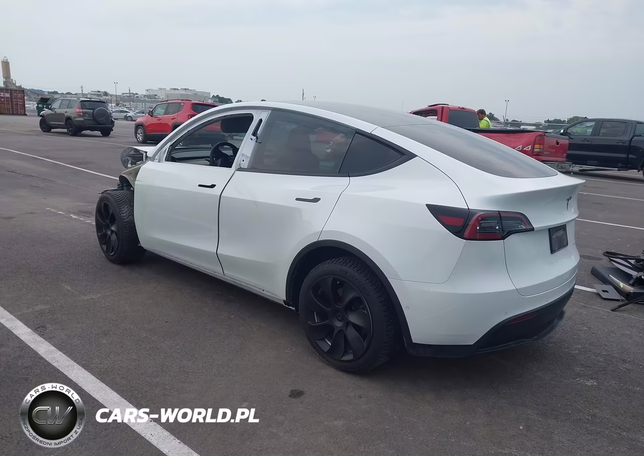 2022 Tesla Model Y Long Range Dual Motor All-Wheel Drive VIN:7SAYGDEE7NA012472 - 3