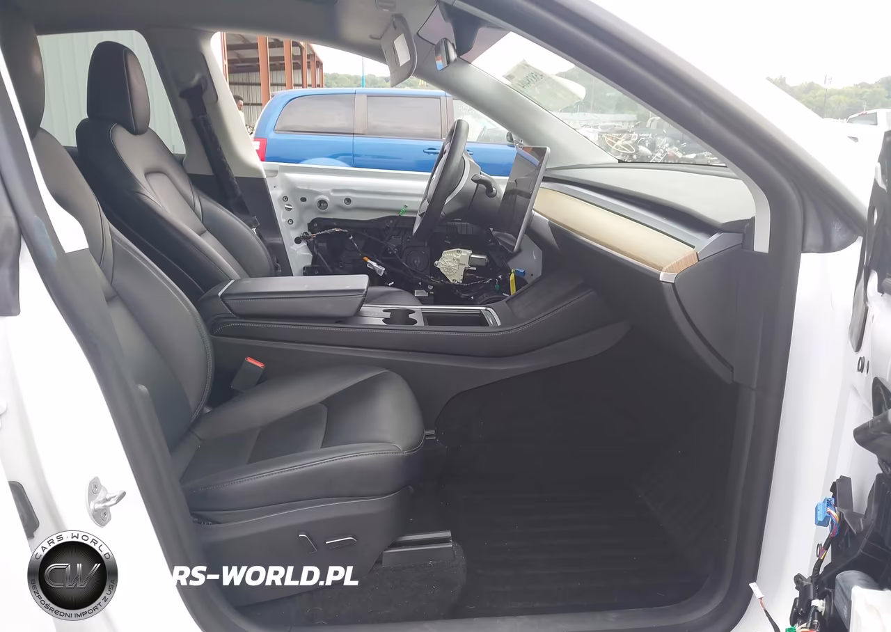 2022 Tesla Model Y Long Range Dual Motor All-Wheel Drive VIN:7SAYGDEE7NA012472 - 5