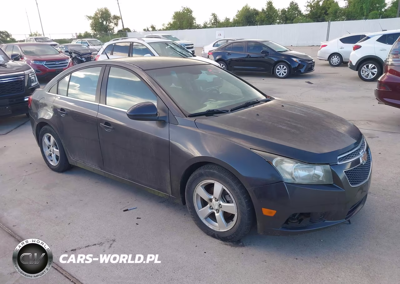 2014 Chevrolet Cruze 1Lt Auto – zdjęcie 1 z 11