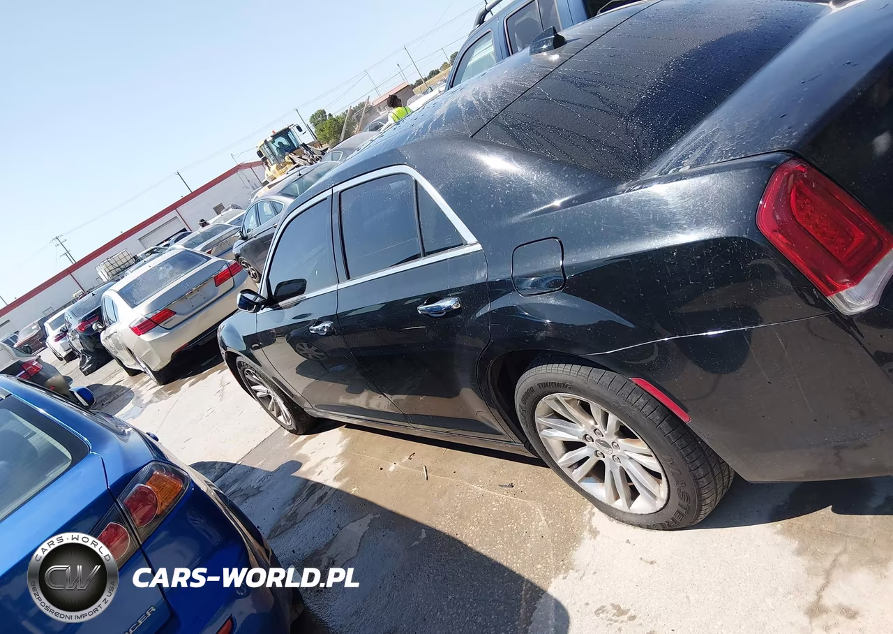 2016 Chrysler 300C VIN:2C3CCAEG6GH351070 - 14