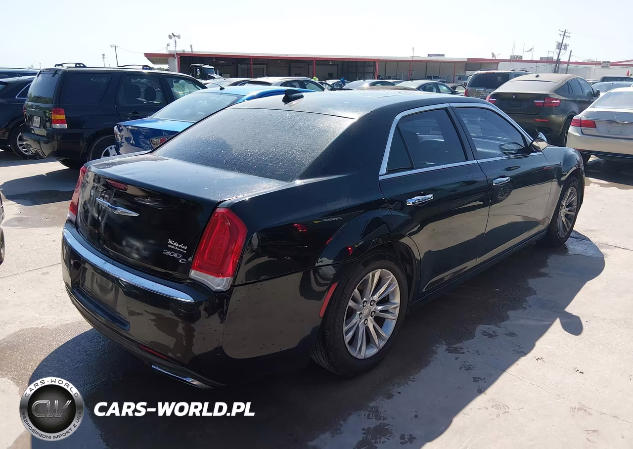 2016 Chrysler 300C VIN:2C3CCAEG6GH351070 - 4